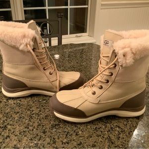 Women’s Ugg Snow Boots size 10